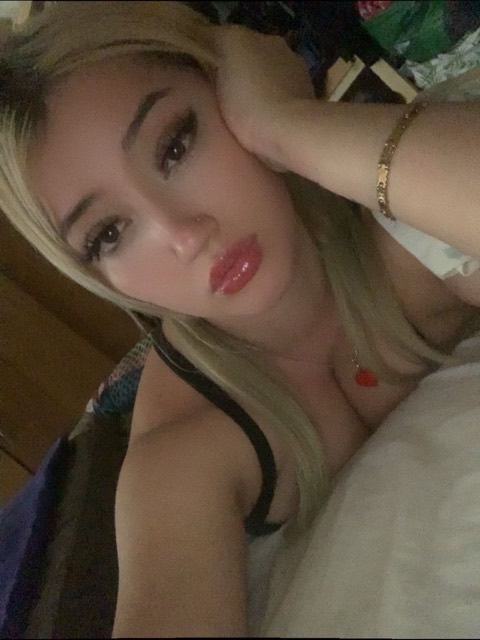Chloe — Live